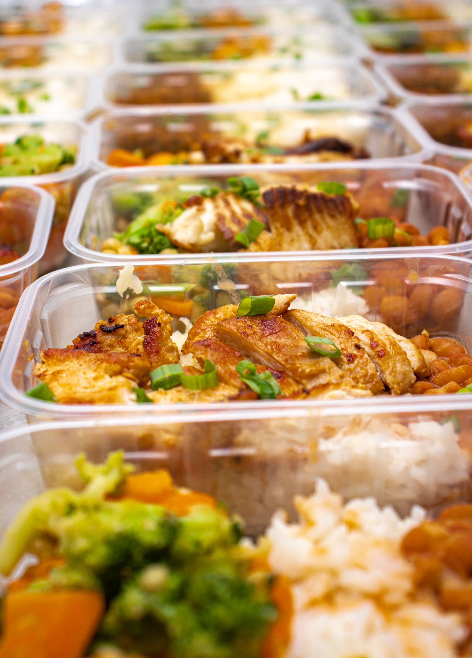 IR-barát meal-prep ebédek: 5 előre elkészíthető, vércukor-barát fogás